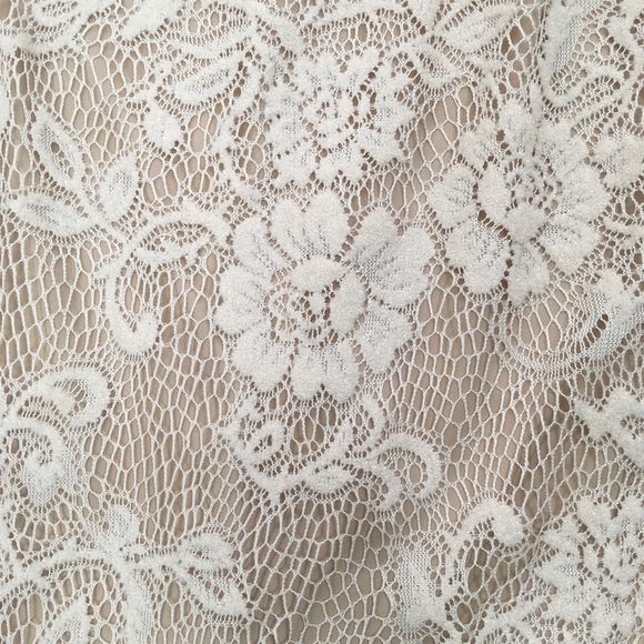 Maria Bonita | Ivory Nude Sleeveless Lace Dress - Picture 2 of 8